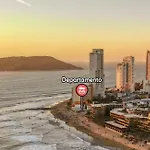 Departamento a Pie de Playa a Unos Pasos de Malecón - H2
