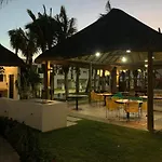 Casa nueva de lujo frente a la alberca