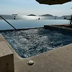 Luxury Condo En Malecon, Alberca Infinity & Jacuzzi