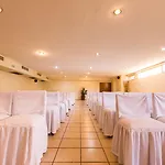 Costa De Oro Beach Hotel