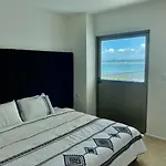 Departamento Con Vista Al Mar Playa Brujas