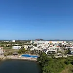 8011 Depa en la marina con balcon y vista alberca