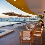Condominio En Sunset View 1202