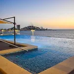 Condominio En Sunset View 1202
