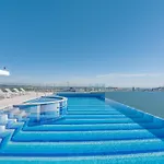 Hermosa Vista Al Mar, Condominio De Lujo!
