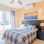 Lindo Condo A 1 Cuadra De La Playa
