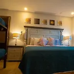 Mar Laguna Hotel