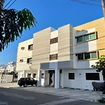 Ground Floor Apartment Close To The Beach, Shops And Restaurants
