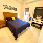 Departamento Moderno, A Unos Pasos Del Malecon De Mazatlan