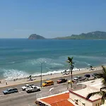 Del Real Hotel & Suites