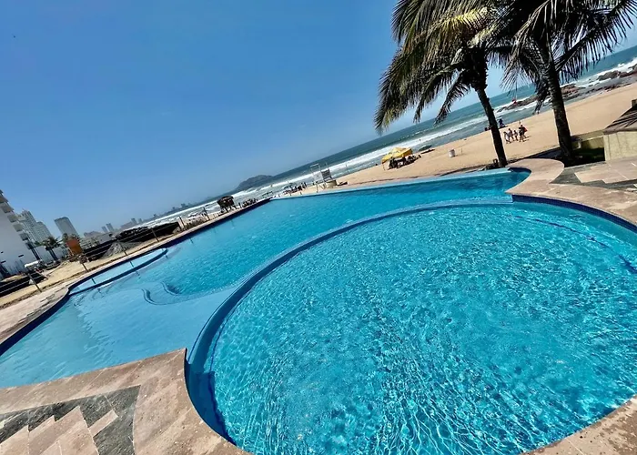 Casa turquesa pie de playa Mazatlan (Brujas)