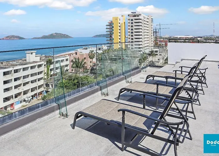 Torre Con Roof Garden Y Piscina Vista Al Mar