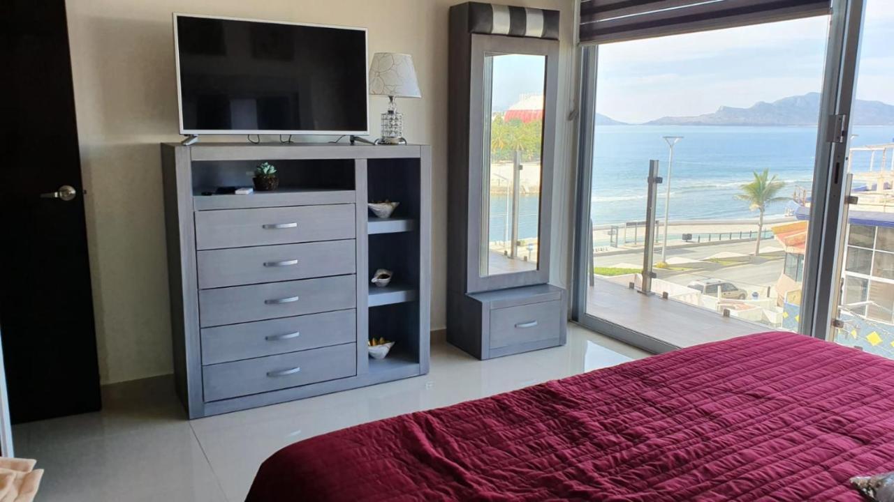 Departamento En Malecon Portico Mazatlan