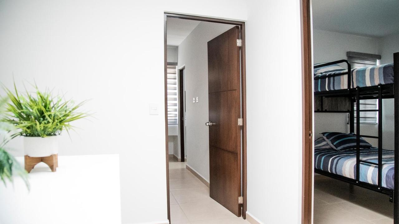 Casa Familiar 8 Personas En Residencial Seguro *