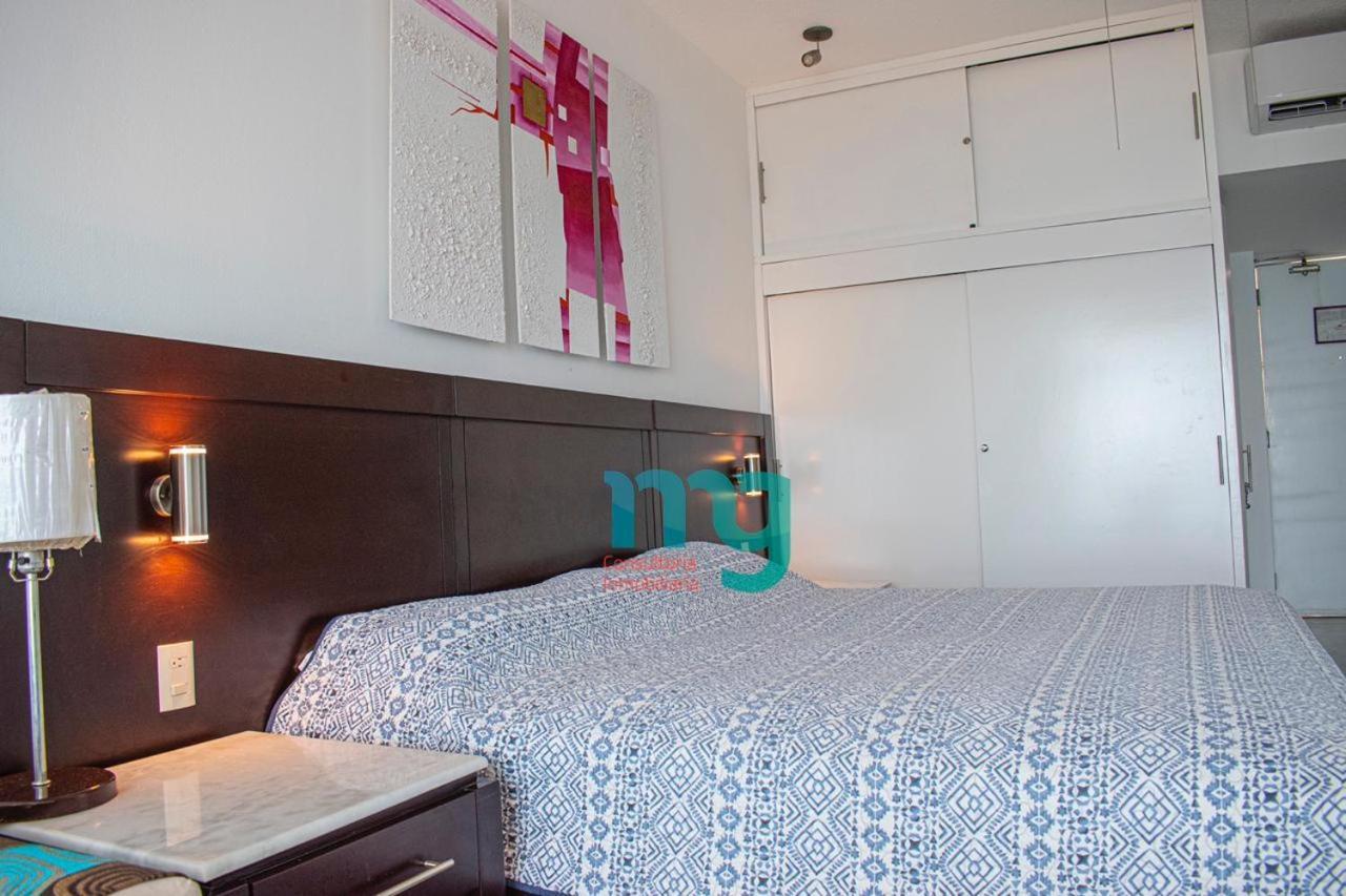 Crown Park Royal Apartment