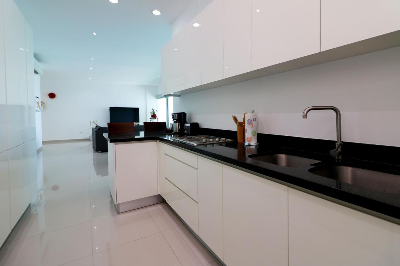 Torre Eme 1125 Apartment *