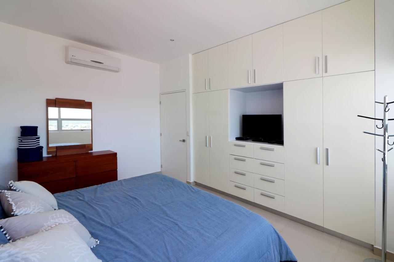 Torre Eme 1125 Apartment