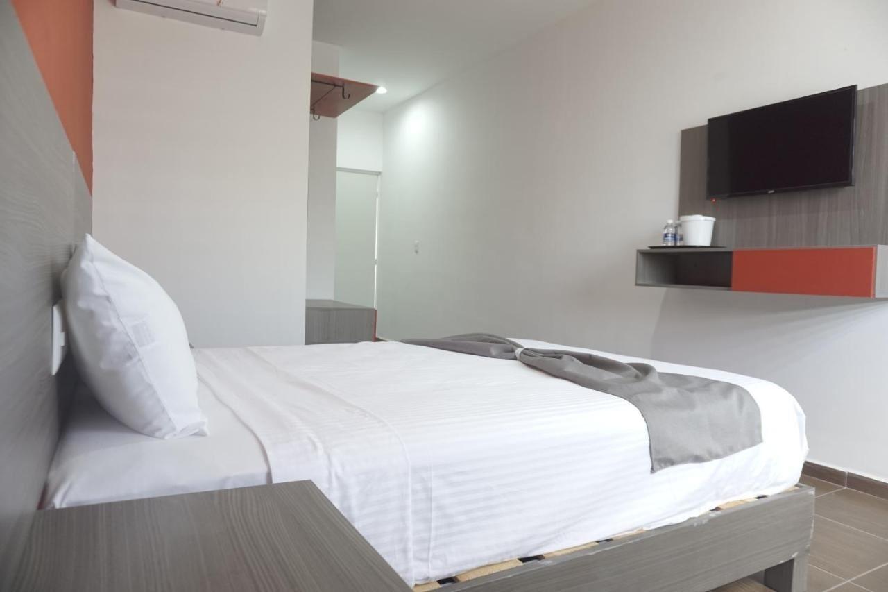 Aló Select Hotel