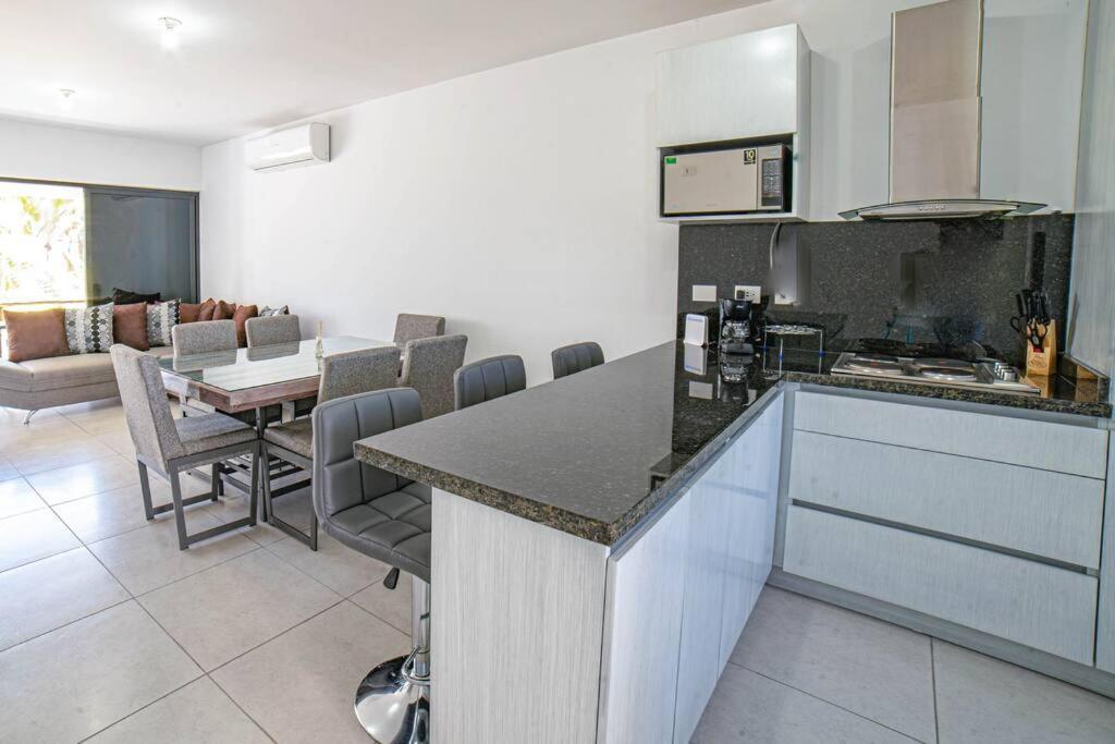 Apartamento Cómodo Departamento Cerca De La Playa