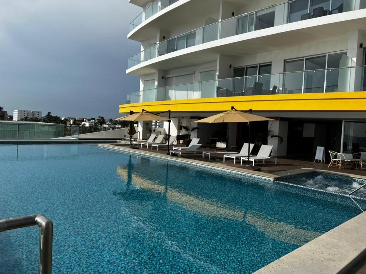 Luxury En Malecon, Alberca Infinity & Jacuzzi