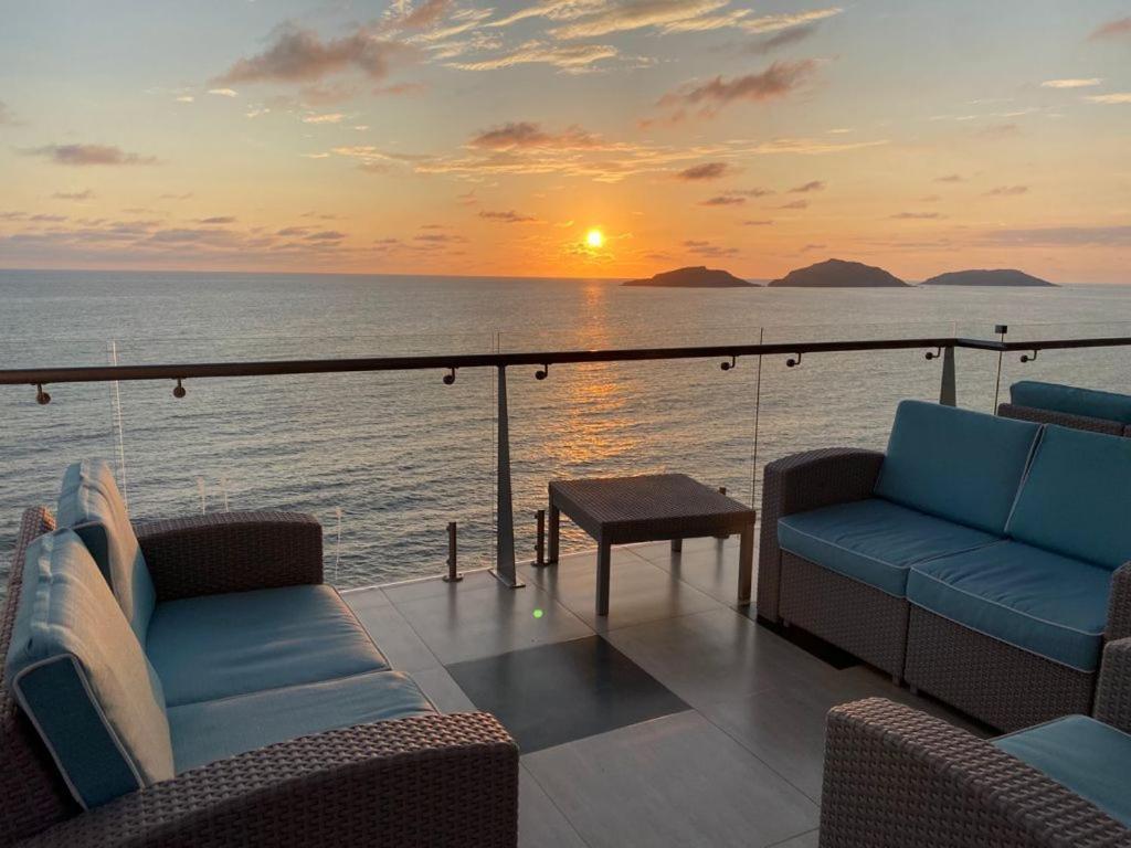 Boca De Cielo Departamento Frente Al Mar Con Ocasos Increibles * Mazatlan