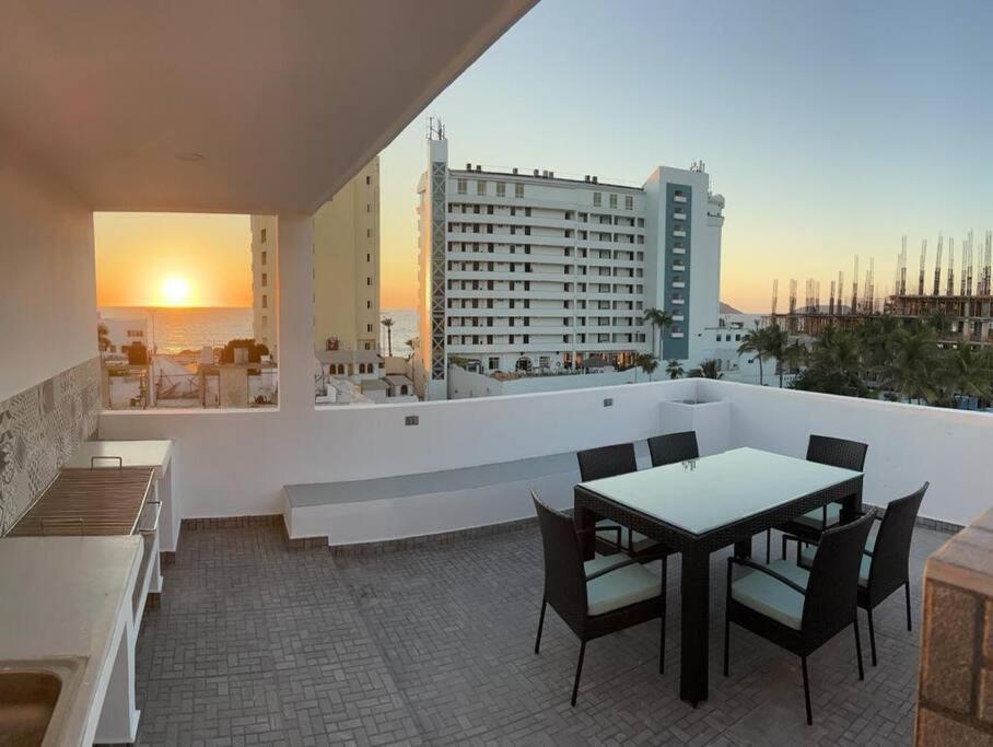 Apartamento 2br/2ba 1 Block To Ocean! - Unit 3 Mazatlán