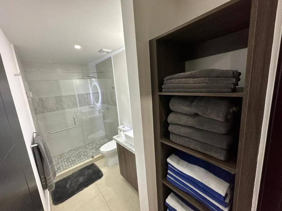 Apartamento En Sunset View 1202
