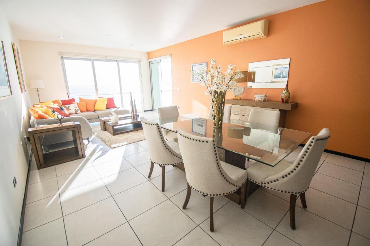 The View Never Gets Old- Horizon Sky 801 Apartment *