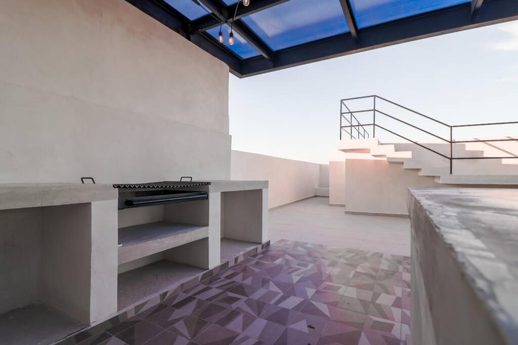 Brand New - Pool In Terrace - 1 Minute! Apartamento Mazatlán