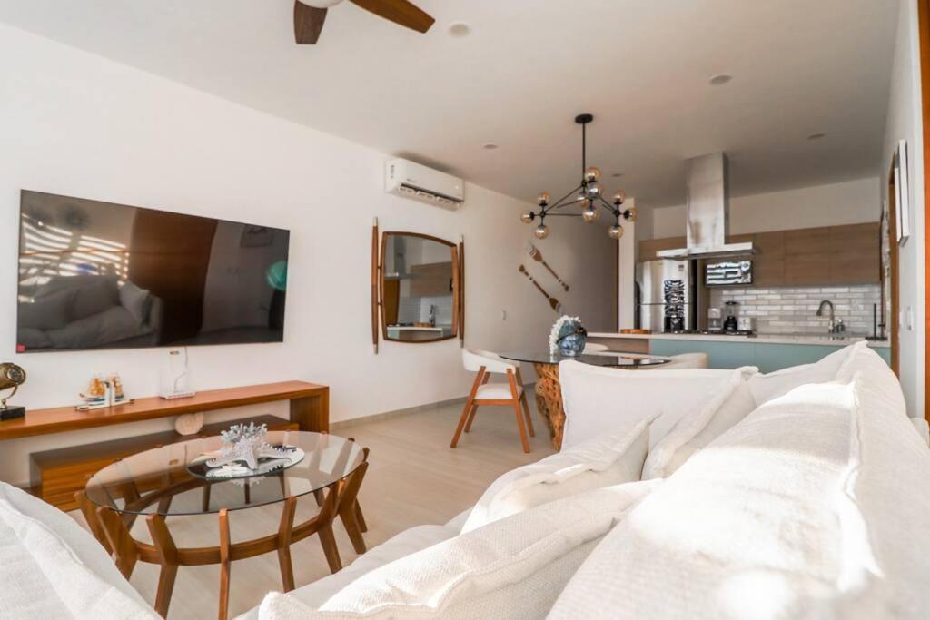 Brand New - Pool In Terrace - 1 Minute! Apartamento