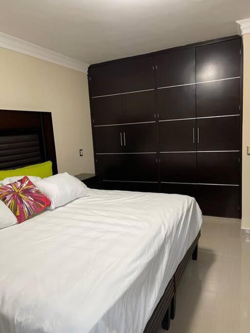 Casa Con Alberca En Excelente Ubicacion, Grupos Grandes De Personas * Mazatlan