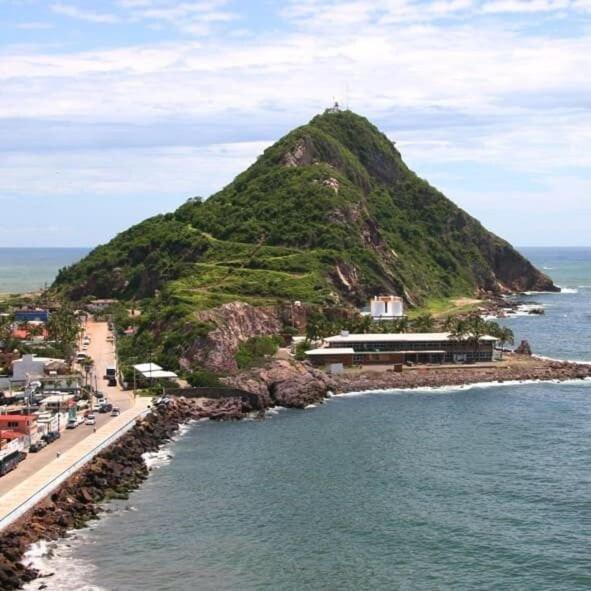 Depa Cerro Del Vigia#playa Olas Altas Caminando Mazatlán