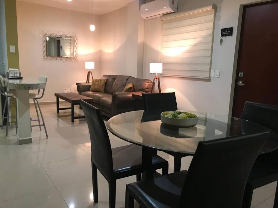 Apartment Ground Floor Close To The Beach, Shops And Restaurants *