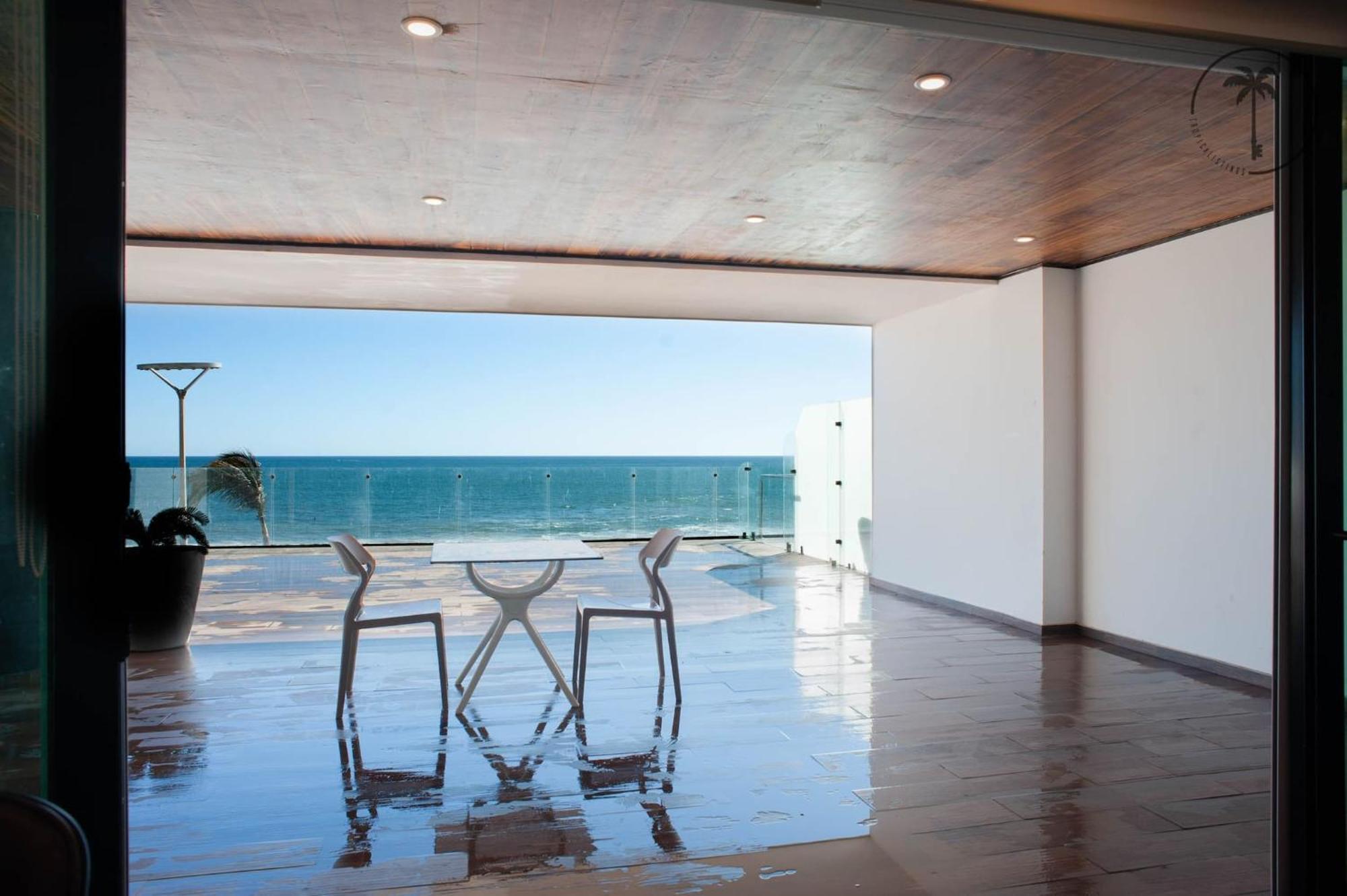 Stylish Apt. W/ Rooftop, Infinity Pool & Sea View * Mazatlan