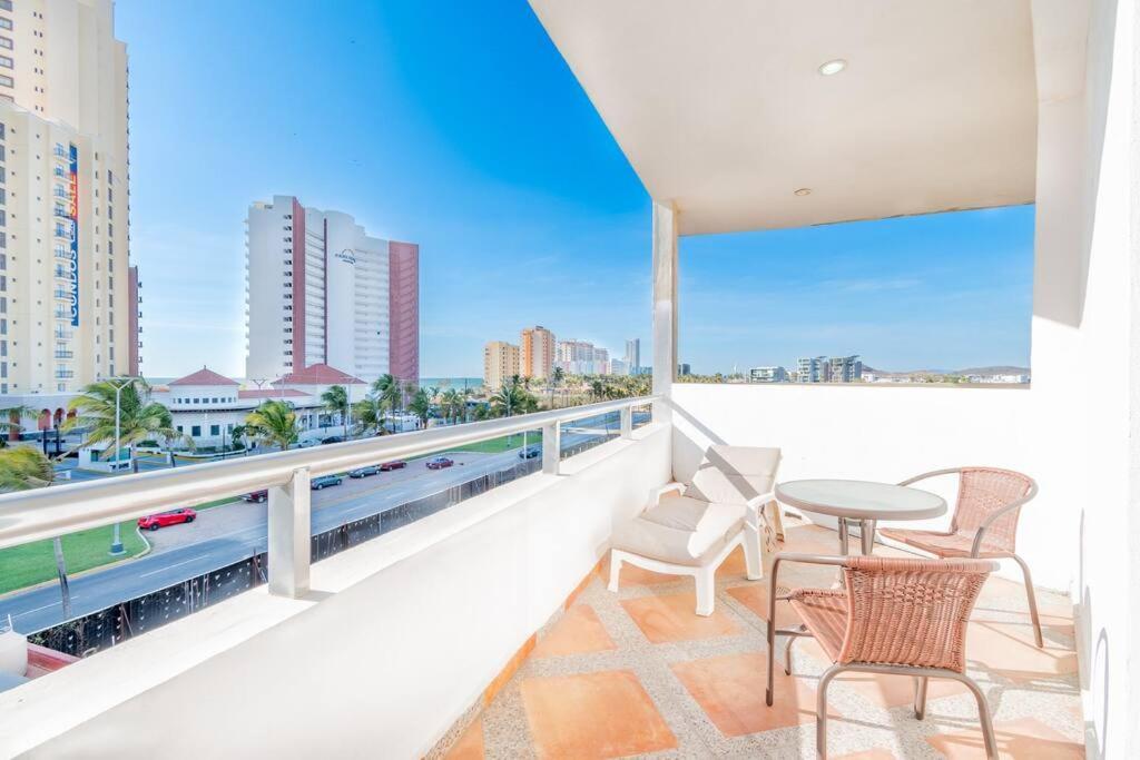 Apartamento Lindo A 1 Cuadra De La Playa Mazatlán