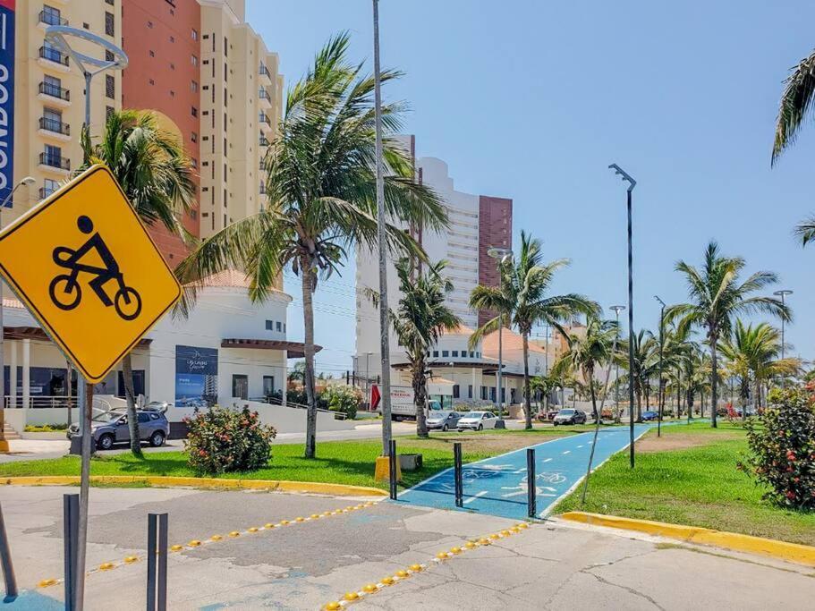 Apartamento Lindo A 1 Cuadra De La Playa