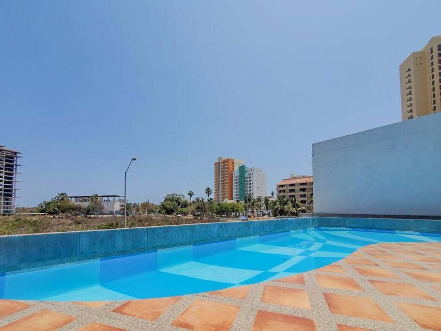 Lindo A 1 Cuadra De La Playa Apartamento
