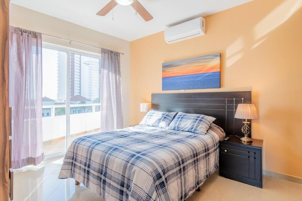Lindo A 1 Cuadra De La Playa Apartamento