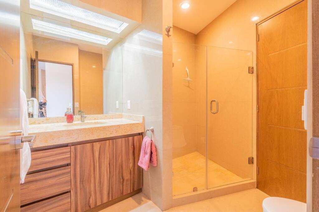 Apartamento Lindo A 1 Cuadra De La Playa