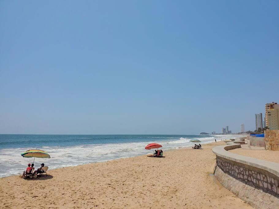 Lindo A 1 Cuadra De La Playa Apartamento Mazatlán