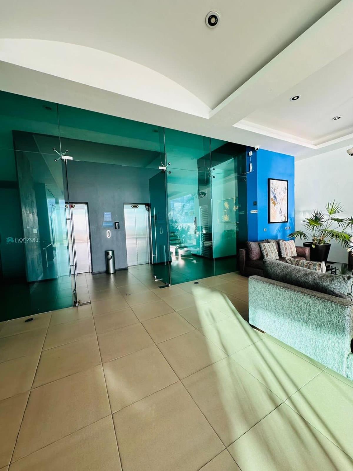 Apartamento *departamento De Lujo En Horizon Sobre El Malecon* *