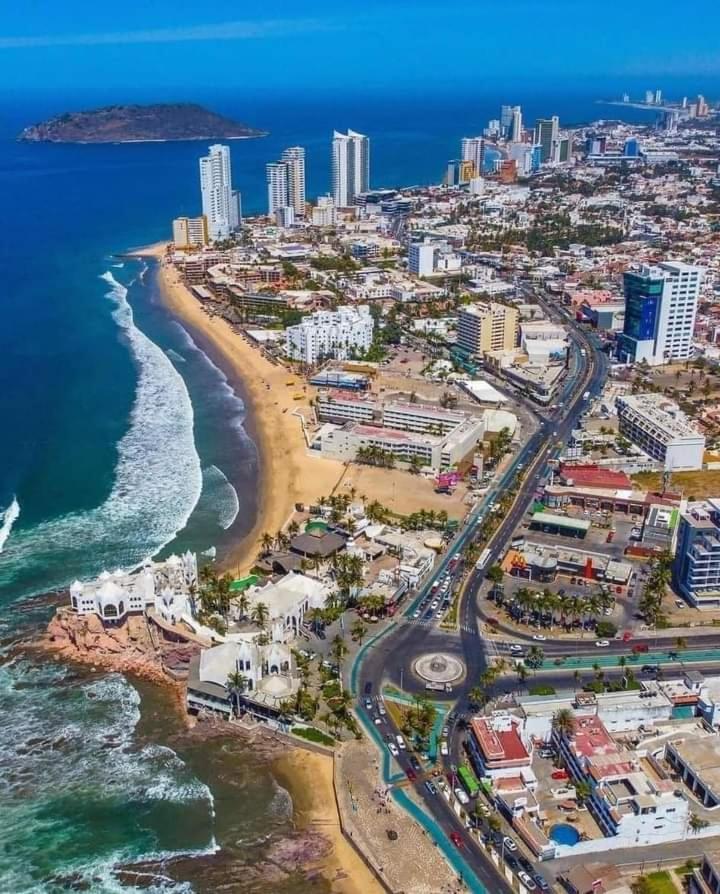 Marina Del Sol Directly On The Ocean 102 Mazatlán