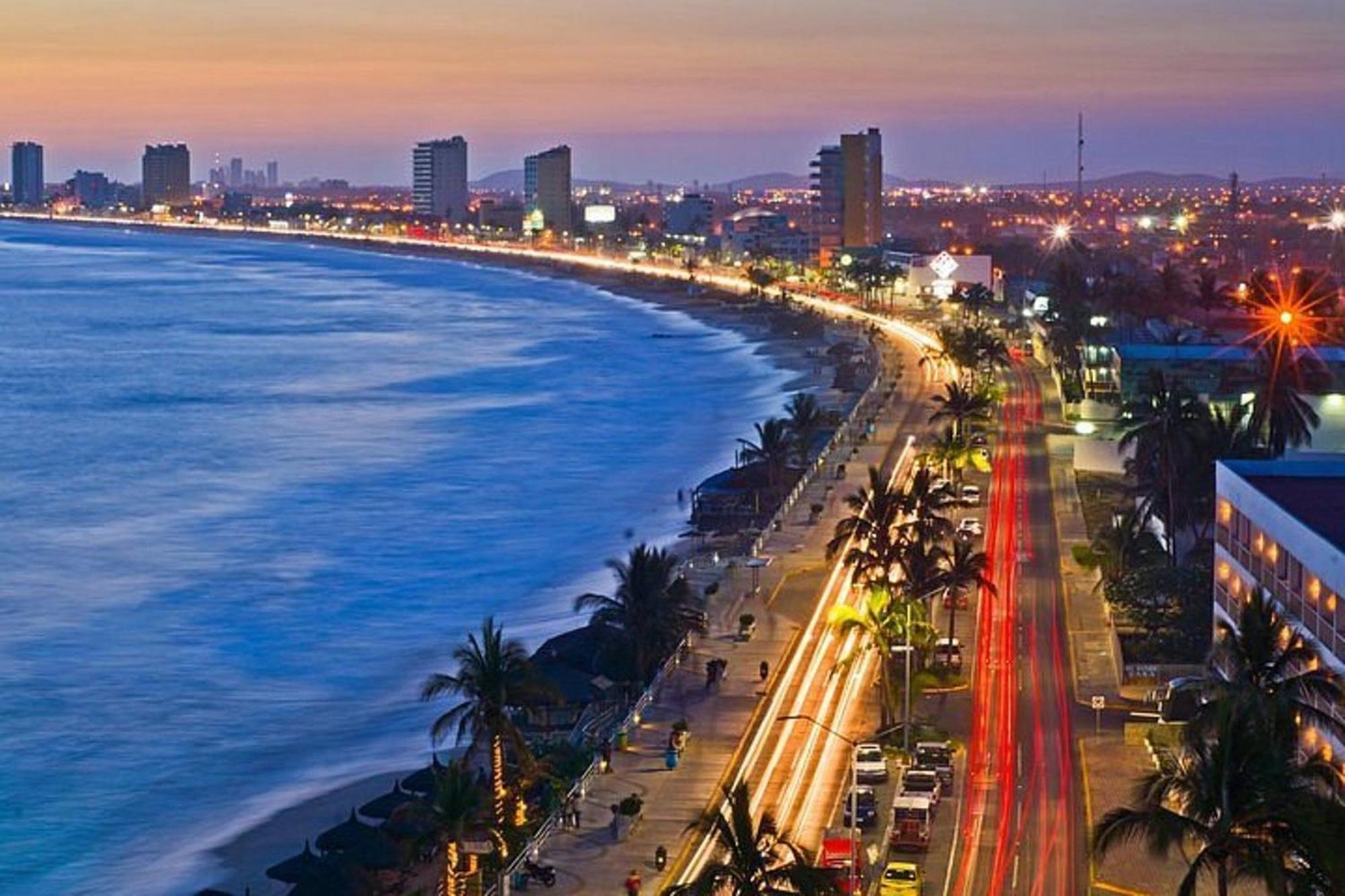 Torre Con Roof Garden Y Piscina Vista Al Mar * Mazatlan