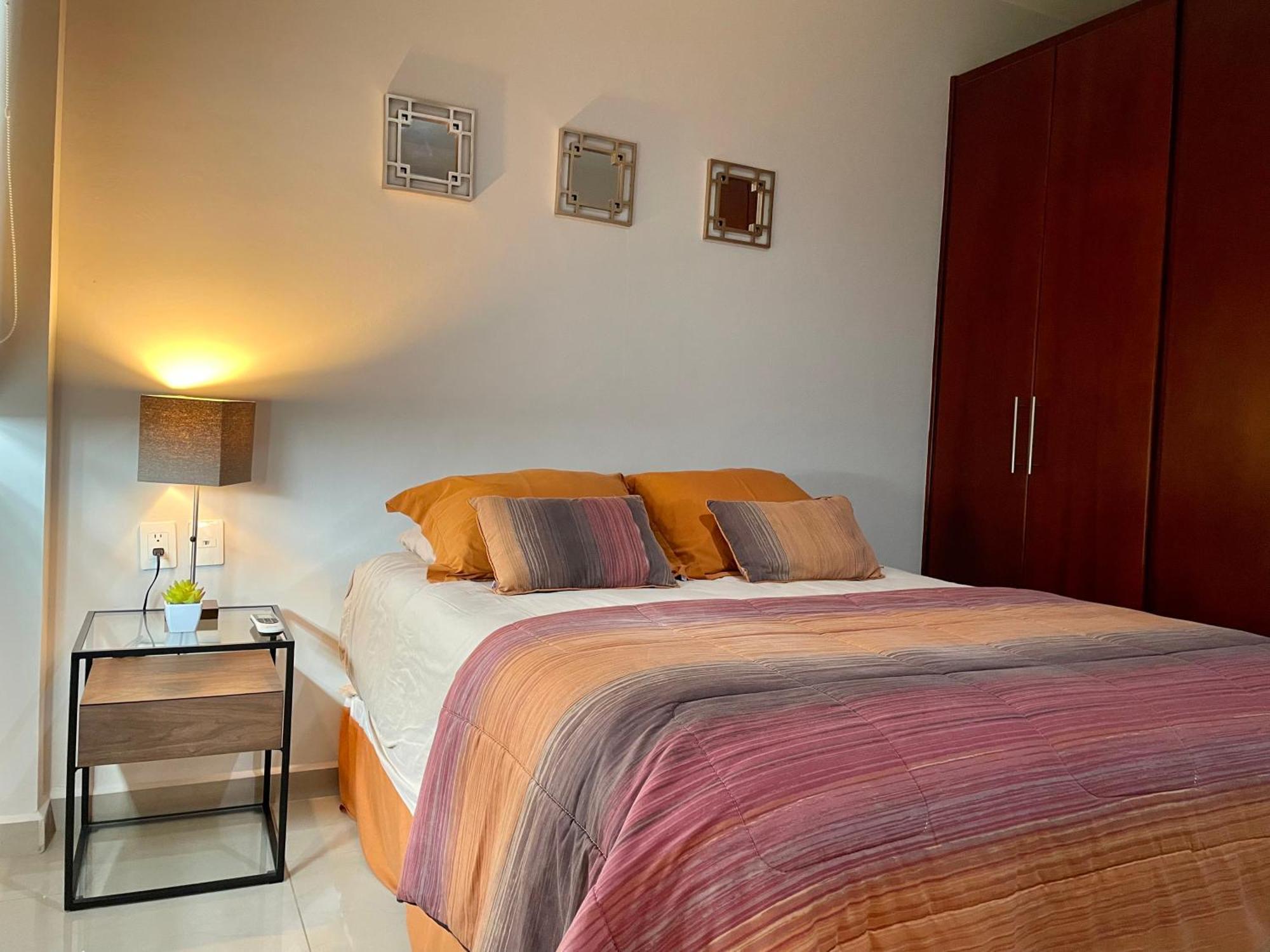 Apartment Ground Floor Close To The Beach, Shops And Restaurants