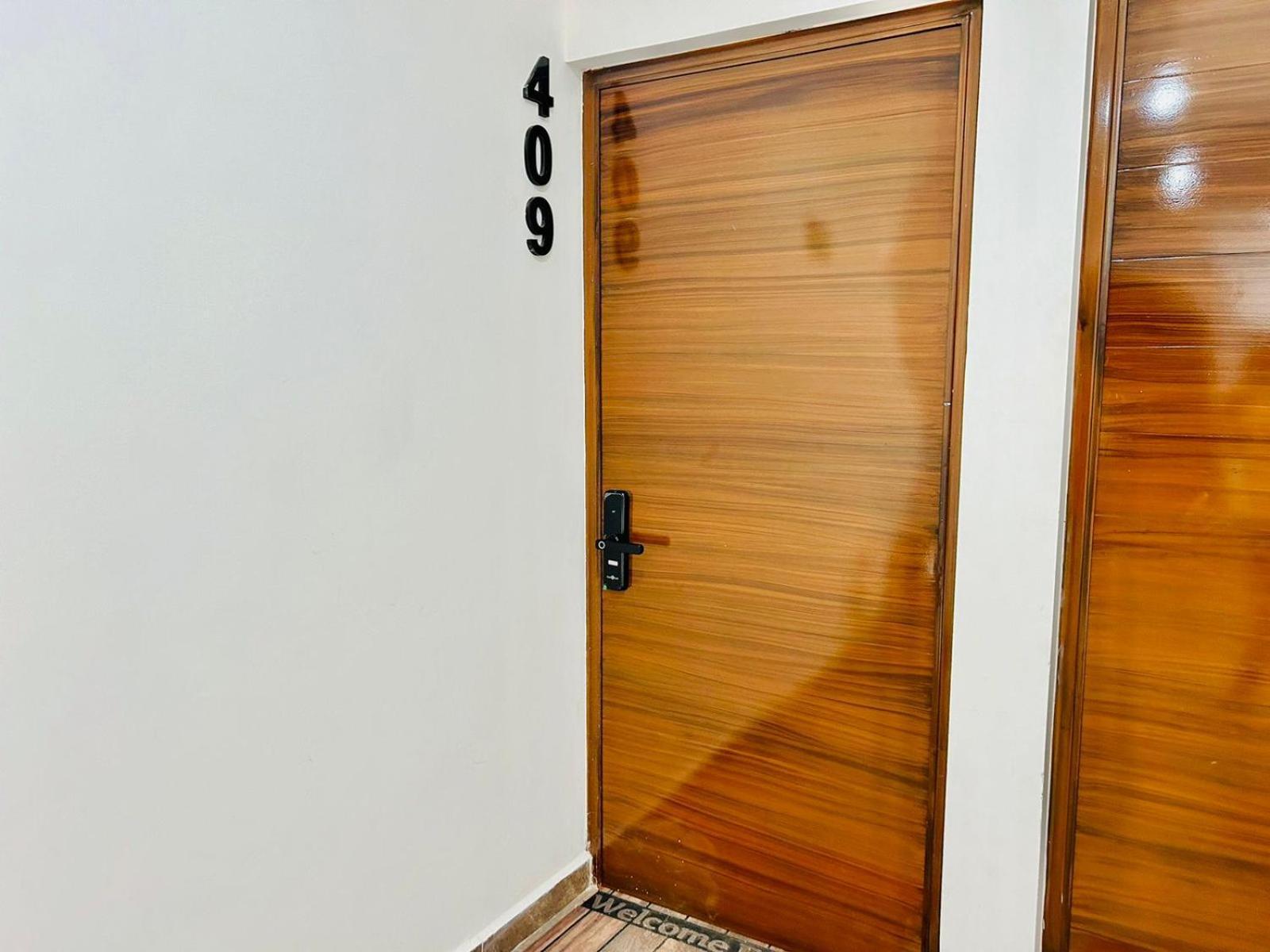Apartamento Moderno Con Alberca Cerca De La Playa By G P S Rentas *