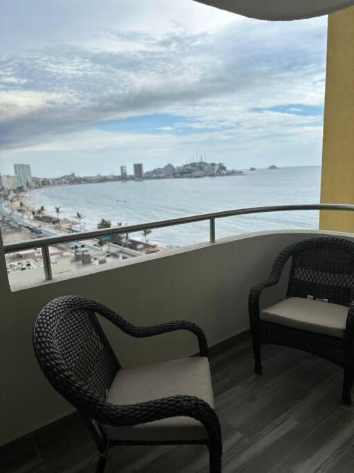 Departamento Frente Al Malecon *