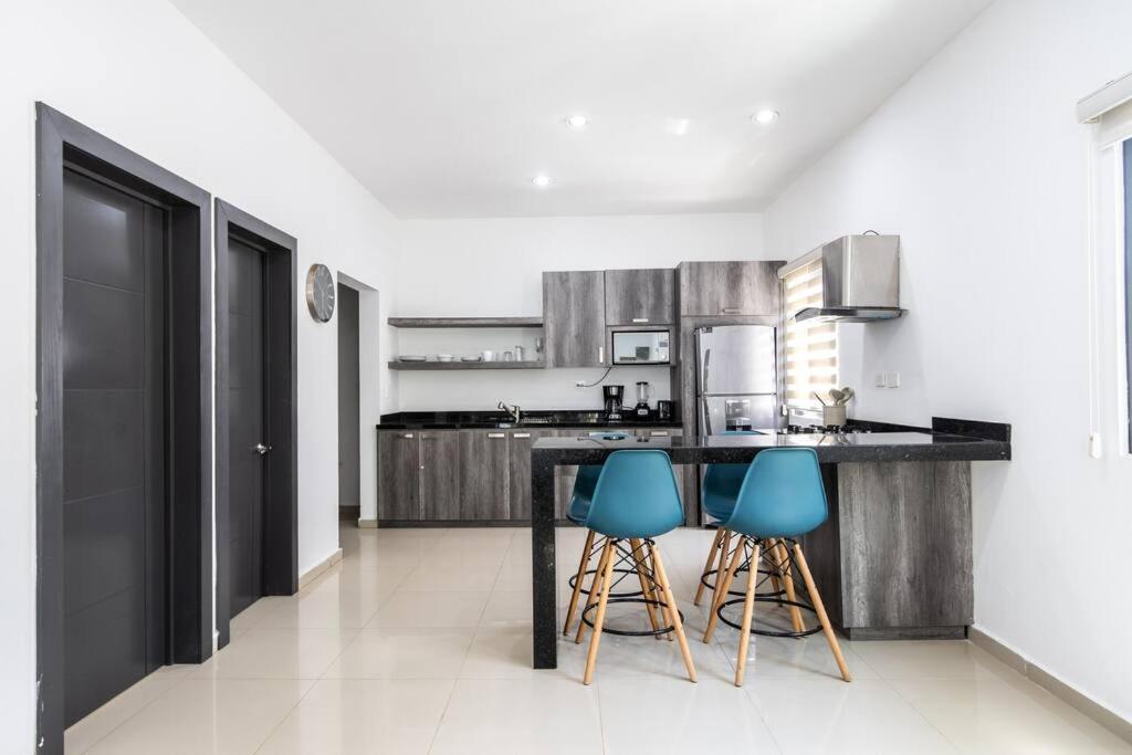 Elegante Depa Super Centrico En Zona Dorada Mazatlan
