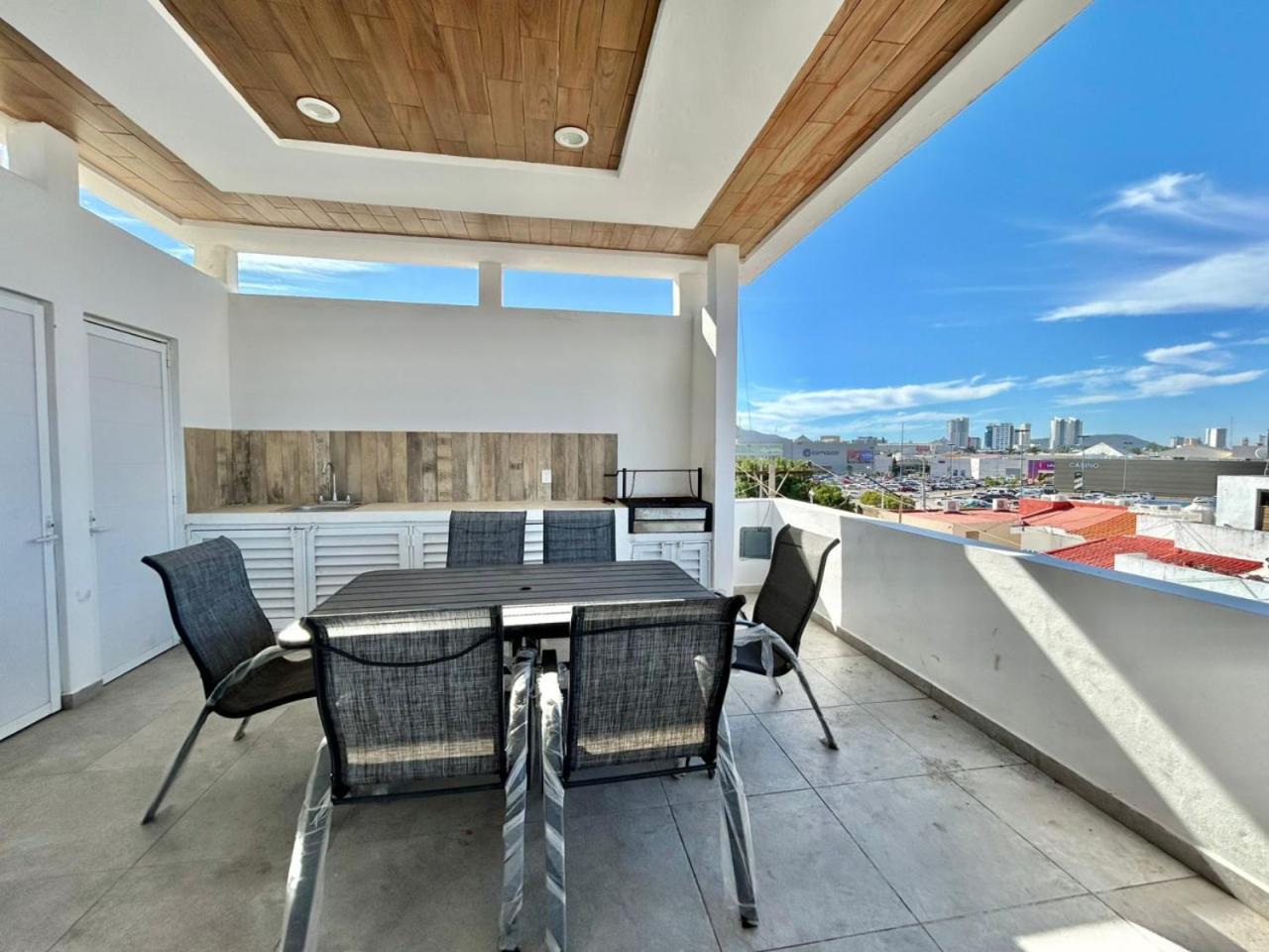 Muy Cerca De Zona Dorada Y Centrico , By G P S Rentas Apartment *