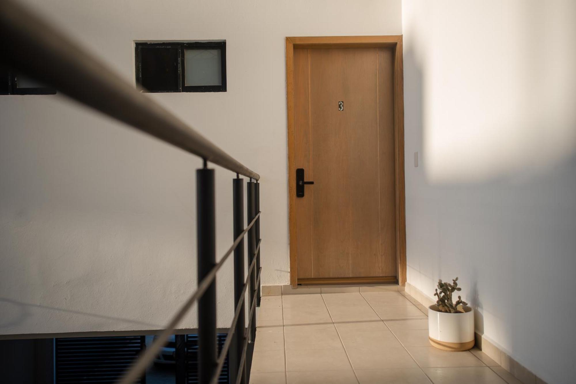 2br/2ba 1 Block To Ocean! - Unit 3