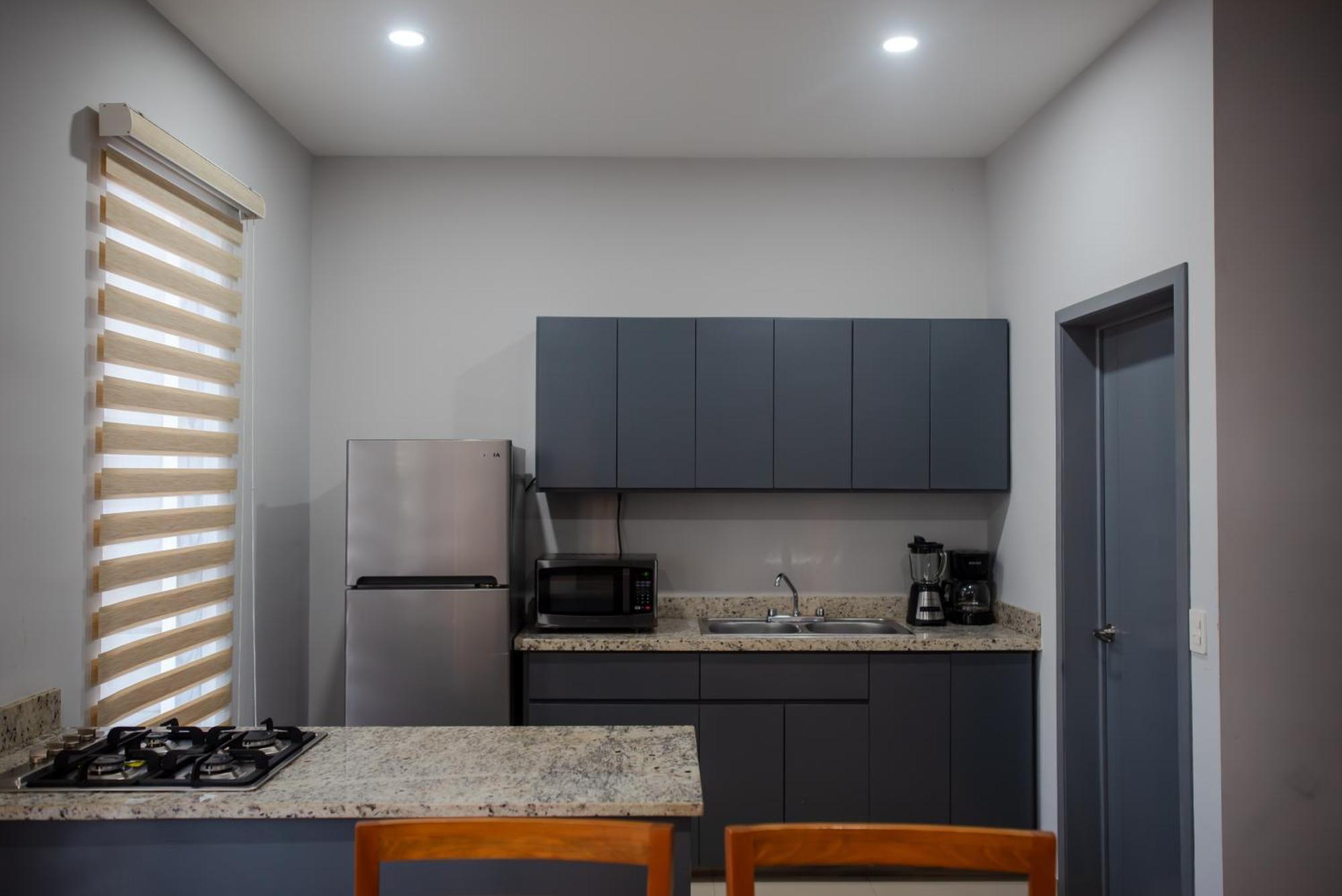 Apartamento 2br/2ba 1 Block To Ocean! - Unit 3 *
